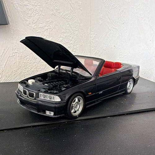 Models bmw cabrio - m3,